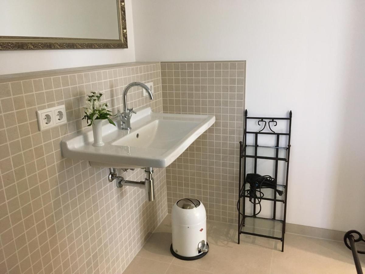 Grosszuegiges Appartement -Ruhig Und Doch Zentral 奥登塔尔 外观 照片